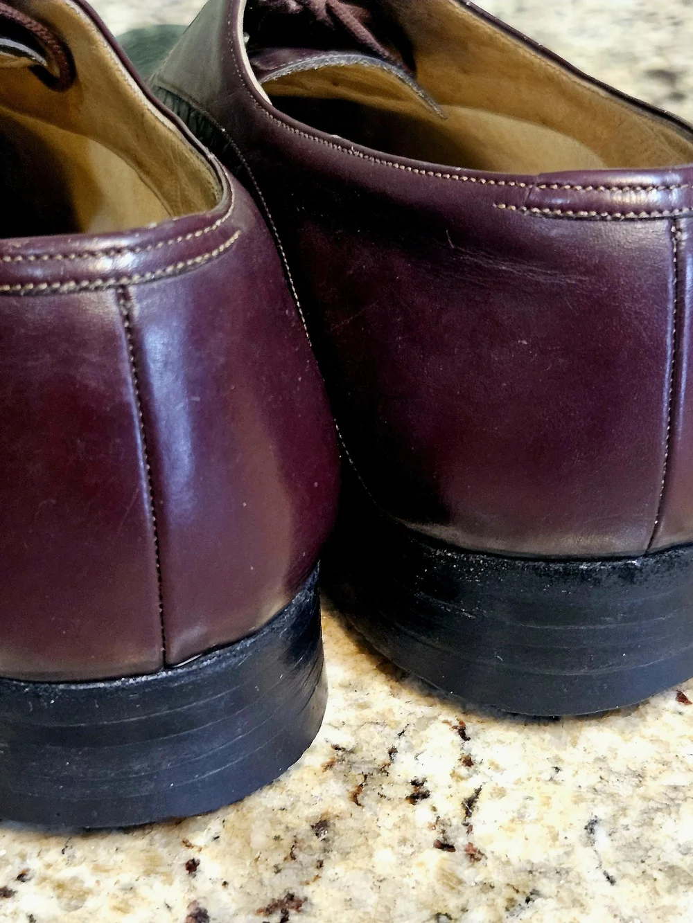 Vintage Midcentury Handcrafted Men's Burgundy and Black Leather Oxfords 11